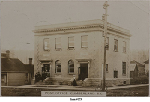 2739 Dunsmuir Avenue; Village of Cumberland