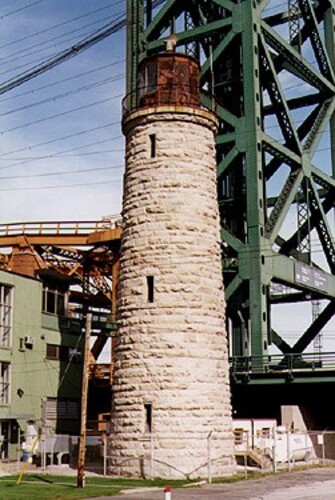 Burlington Canal Main Lighthouse; Fisheries and Oceans Canada | Pêches et Océans Canada