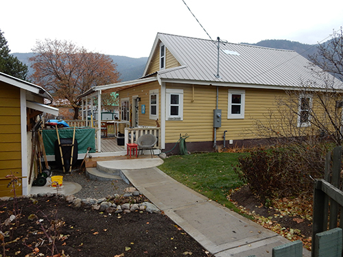 995 Ellis Ave; Ken Hoyle