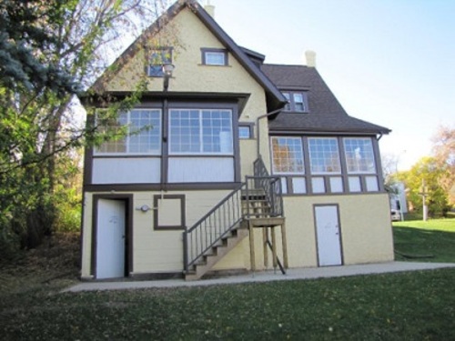 Rear elevation of the John and Olive Diefenbaker House; Parks Canada | Parcs Canada