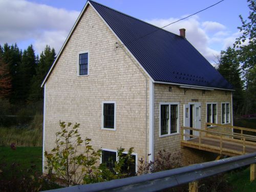 Front elevation &amp; entrance; Province of PEI, C. Stewart, 2018