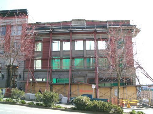 Exterior of the Aberdeen Block, 2004; City of North Vancouver, 2004