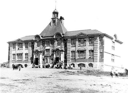 Ridgeway School, historic photo.; North Vancouver Museum and Archives, #6762