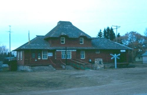 Front elevation of the Canadian Pacific Railway Station in Theodore, 2001; Government of Saskatchewan, Frank Korvemaker, 2004.