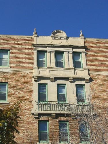 Multi-coloured brick banding on Balfour Apartments, 2004.; Government of Saskatchewan, Lisa Dale-Burnett, 2004.