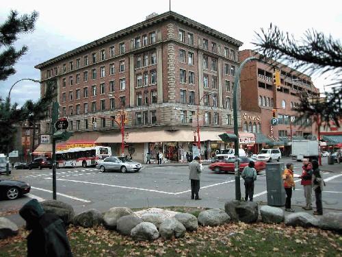 Exterior view of the Stratford Hotel, 2004; City of Vancouver, 2004