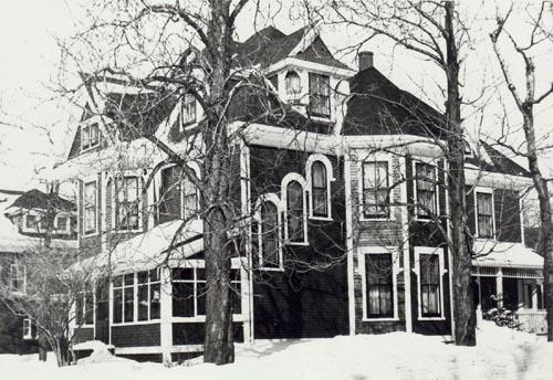 98 Summer Street; PEI Public Archives and Records Office, Charlottetown Camera Club Collection, 2763-42