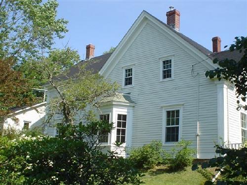 James D. Eisenhauer House, New Town Lunenburg, southwest façade, 2004; Heritage Division, NS Dept. of Tourism, Culture and Heritage, 2004