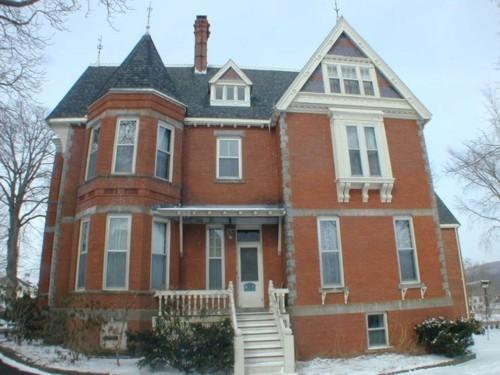 80-82 Victoria Street, Annapolis Royal, east elevation, 2005; Heritage Division, NS Dept. of Tourism, Culture and Heritage, 2005