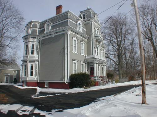 494 St. George Street, Annapolis Royal, south west elevation, 2005; Heritage Division, NS Dept. of Tourism, Culture and Heritage, 2005