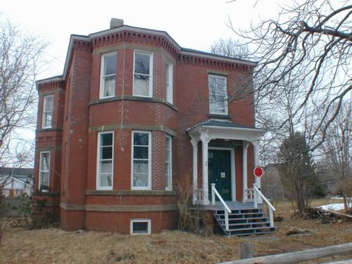 780 St. George Street, Annapolis Royal, south elevation, 2005; Heritage Division, NS Dept. of Tourism, Culture and Heritage, 2005
