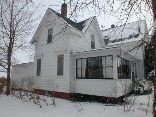 126 Ritchie Street, Annapolis Royal, south west elevation, 2005; Heritage Division, NS Dept. of Tourism, Culture and Heritage, 2005