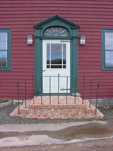 Bailey House, Annapolis Royal, NS, front entrance, 2005.; Heritage Division, NS Dept. of Tourism, Culture and Heritage, 2005