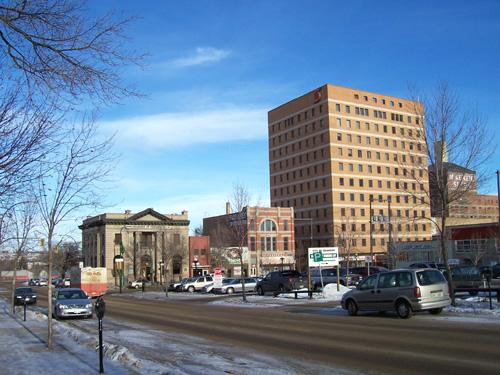 Context view of the Fraser Block, from the southwest, Brandon, 2004.; Historic Resources Branch, Manitoba Culture, Heritage, Tourism and Sport, 2005