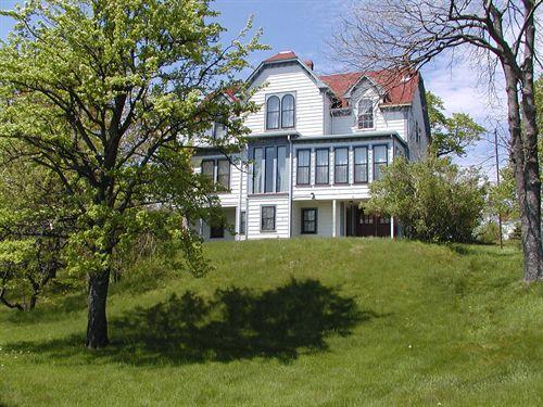 Alexander James House (Evergreen House)Dartmouth, 2005.; HRM Planning and Development Services, Heritage Property Program, 2005.