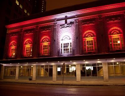 View of the Metropolitan Theatre showing a part of its elaborate exterior façade, typical of Crane-designed and Allen-owned theatres; Courtesy of Canad Inns | Courtoisie du Canad Inns, 2016.