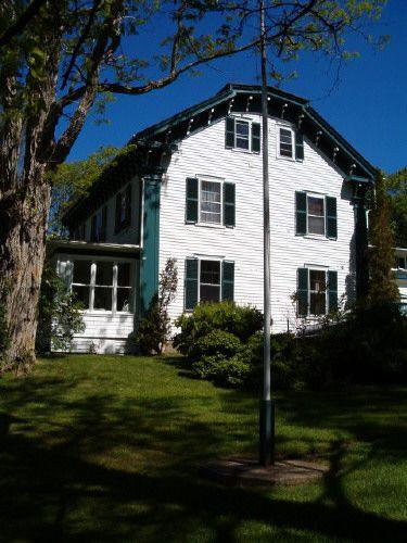 Side elevation, Morton House, Milton, 2004; Heritage Division, Nova Scotia Department of Tourism, Culture and Heritage, 2004