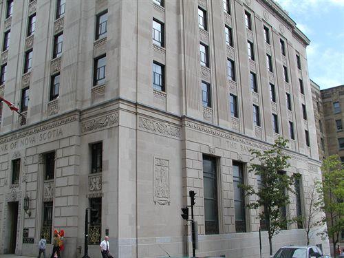 Side and font facades, Bank of Nova Scotia, Halifax, 2005.; Heritage Division, NS Dept. of Tourism, Culture and Heritage, 2005.