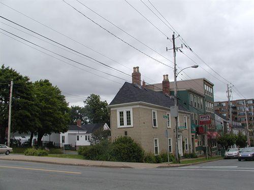 View from Sackville Street, Bollard House, Halifax, 2005.; Heritage Division, NS Dept. of Tourism, Culture and Heritage, 2005.