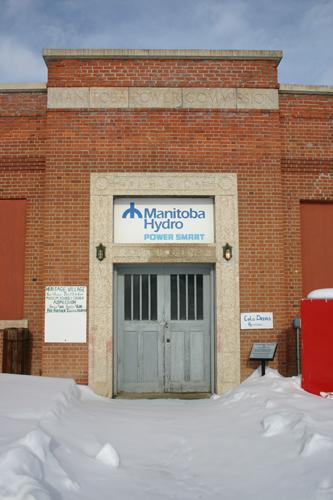 View of the front entrance of the Manitoba Power Commission Building, Minnedosa, 2005; Historic Resources Branch, Manitoba Culture, Heritage, Tourism and Sport, 2005