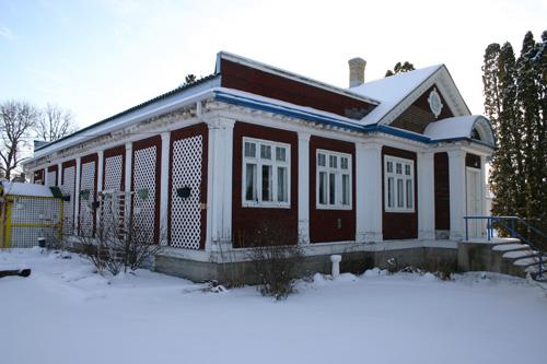 View of the southeast profile of the Masonic Lodge, Emerson, 2005; Historic Resources Branch, Manitoba Culture, Heritage, Tourism and Sport, 2005