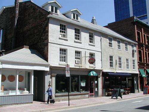 Fishwick & Company Building, between the brick Shaw Building and the stuccoed Harrington MacDonald-Briggs Buiding in Halifax, Nova Scotia, 2005.; HRM Planning and Development Services, Heritage Property Program, 2005.