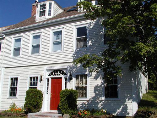 Front elevation, Mystery House, Dartmouth, Nova Scotia, 2005.; HRM Planning and Development Services, Heritage Property Program, 2005.