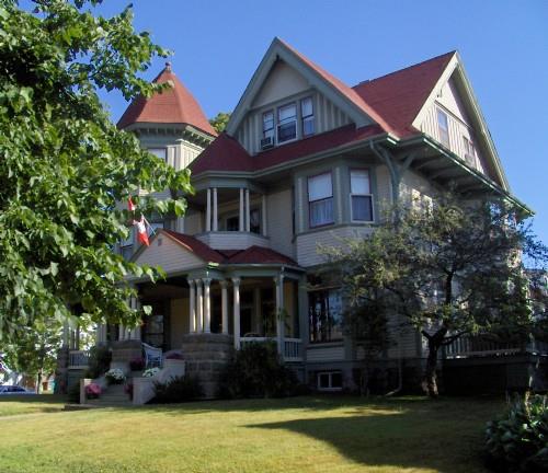 12 West Street; City of Charlottetown, Natalie Munn, 2005