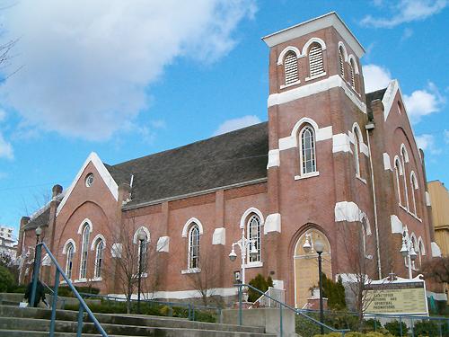Exterior view of New St. Andrew's Presbyterian Church; City of New Westminster, 2004