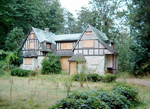 Exterior view of Aintree; City of Burnaby, 2004