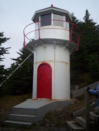 Exterior photo of Cow Head Light, taken fall 2004; HFNL/Dale Jarvis 2004