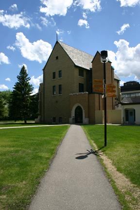 View of the northwest corner of the Citizens' Science Building, Brandon, 2005; Historic Resources Branch, Manitoba Culture, Heritage, Tourism and Sport, 2005