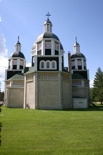 View from the east of the Historic Ukrainian Catholic Church of the Resurrection, Dauphin, 2005; Historic Resources Branch, Manitoba Culture, Heritage, Tourism and Sport, 2005