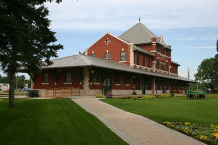 View from the northeast of the Dauphin Canadian National Railway Station, Dauphin, 2005; Historic Resources Branch, Manitoba Culture, Heritage & Tourism, 2005