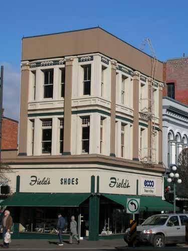 Exterior view of the Adelphi Building; City of Victoria, Berdine J. Jonker, 2005.