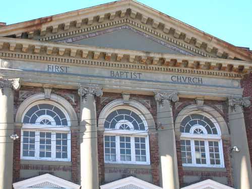 Exterior view of the First Baptist Church; City of Victoria, Berdine J. Jonker, 2005.