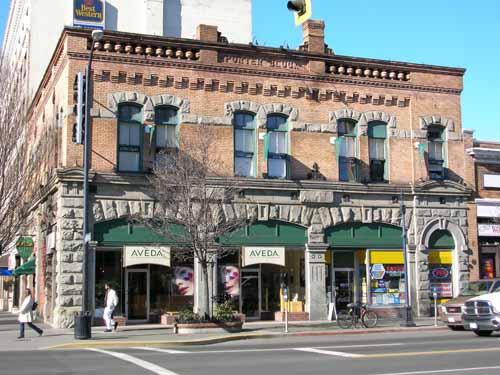 Exterior view of the Porter Block; City of Victoria, Berdine J. Jonker, 2005.