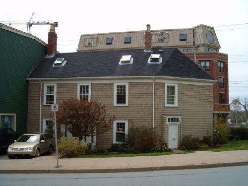 Queen Street elevation, Bollard House, Halifax, 2004.; Heritage Division, Nova Scotia Department of Tourism, Culture and Heritage, 2004