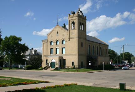 View from the southwest of the Dauphin Town Hall, Dauphin, 2005; Historic Resources Branch, Manitoba Culture, Heritage, Tourism and Sport, 2005