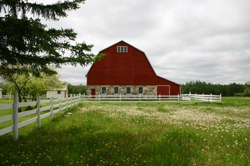 East elevation of the Nordin Farmstead, Teulon area, 2005; Historic Resources Branch, Manitoba Culture, Heritage, Tourism and Sport, 2005