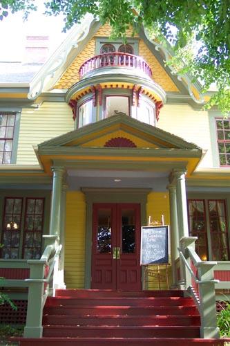 Showing main entrance; MacNaught History Centre and Archives, Natalie Griffith, 2005