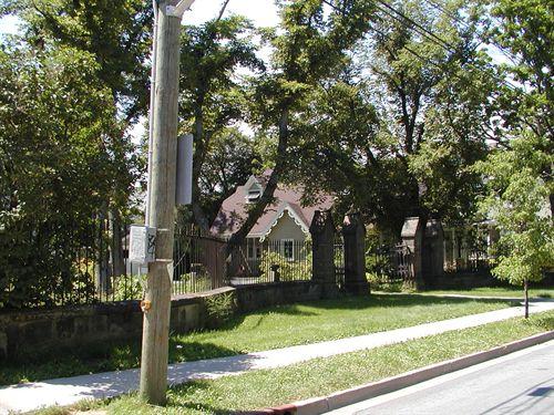 Oakland Lodge, Halifax, Nova Scotia, 2005, from Robie Street.; HRM Planning and Development Services, Heritage Property Program, 2005.