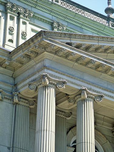 Detail view of Osgoode Hall showing distinctive features of its architecture, 1993.; Parks Canada Agency / Agence Parcs Canada, J Butterill, 1993.