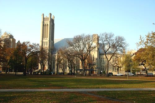 Contextual view, from the east, of Knox United Church, Winnipeg, 2005; Historic Resources Branch, Manitoba Culture, Heritage and Tourism, 2005