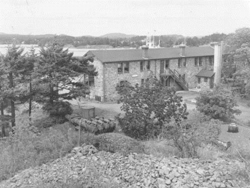 Corner view of the Stone Frigate, Building D38.; National Archives of Canada / Archives nationales du Canada, PA-176355.