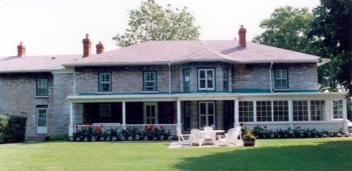 Exterior photo; (Department of National Defence, 1994.)