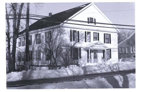Auberge Gabrièle Inn circa 1960; CÉA P10-A94