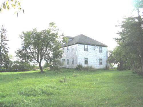 John Jardine House, the north and west sides visible, 2004.; Village of Rexton