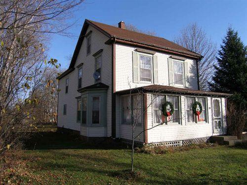 672 St. George Street, Annapolis Royal, N.S., south west elevation, 2005.; Heritage Division, NS Dept. of Tourism, Culture and Heritage, 2005								
