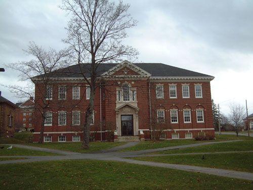 Front elevation, Carnegie Hall, Wolfville, NS, 2005.; Heritage Division, NS Dept. of Tourism, Culture and Heritage, 2005